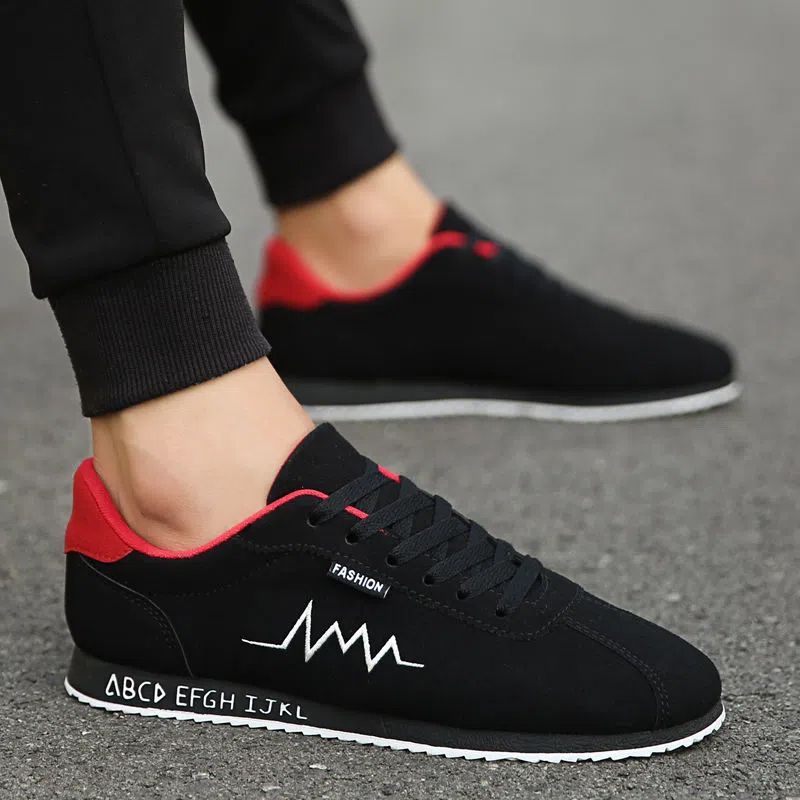 Mens Fashion Trainers 2025 - Baskets basses en toile rouges tendance