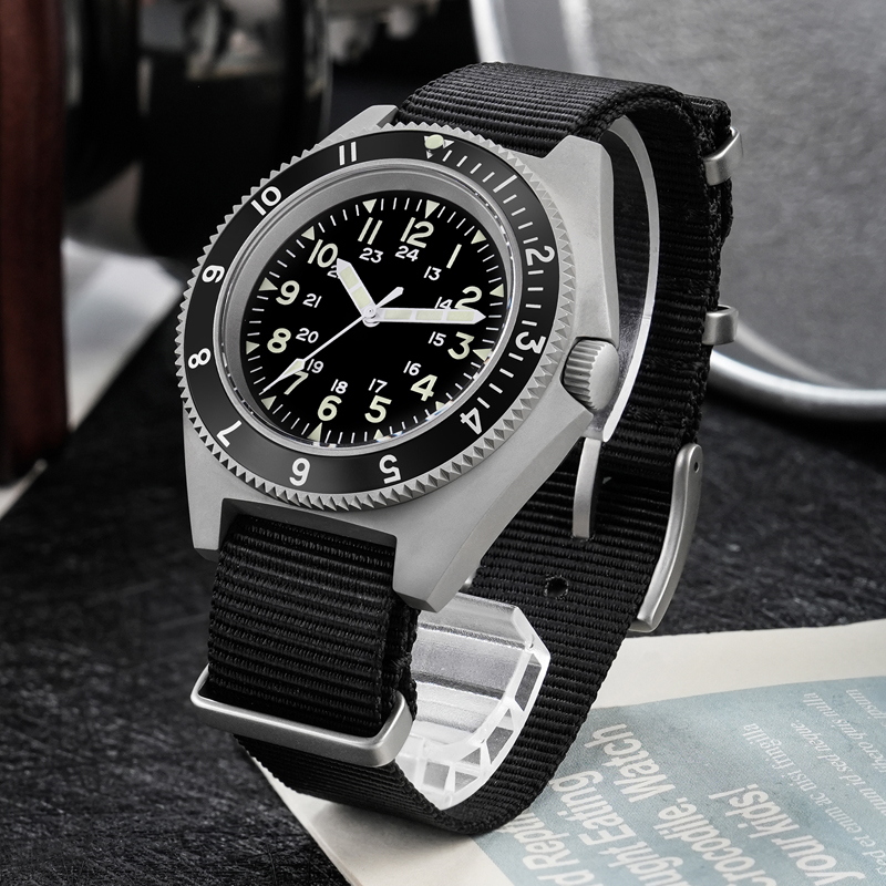 Watchdives WD1972 montre à Qua - Fashion Mens Watches avis et prix
